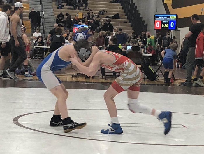 Wrestlers hit MInnesota mats